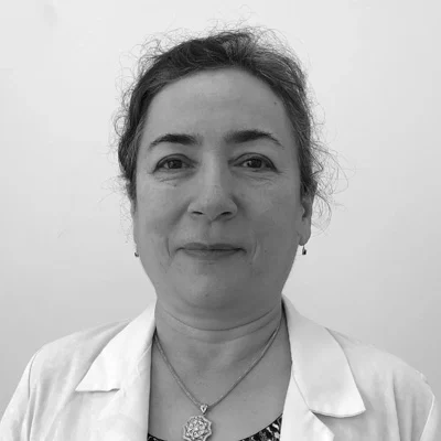 Zahra Masheyekh smiling.